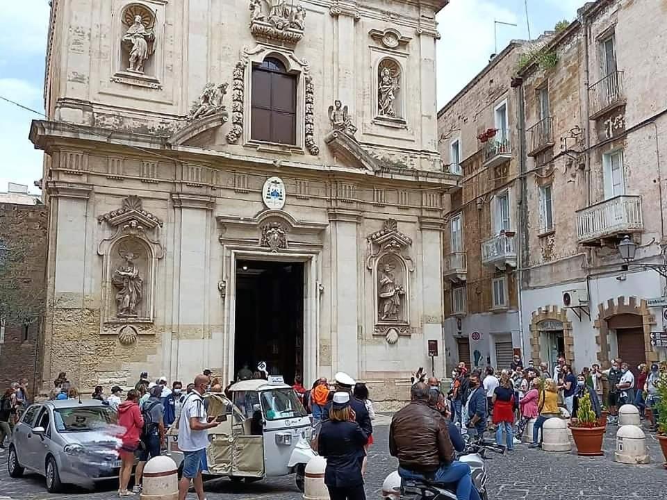 Отель Al Molo Sant'Eligio Таранто Экстерьер фото