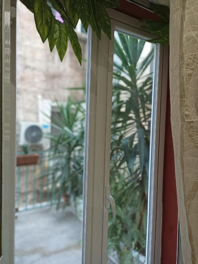 Отель Al Molo Sant'Eligio Таранто Экстерьер фото
